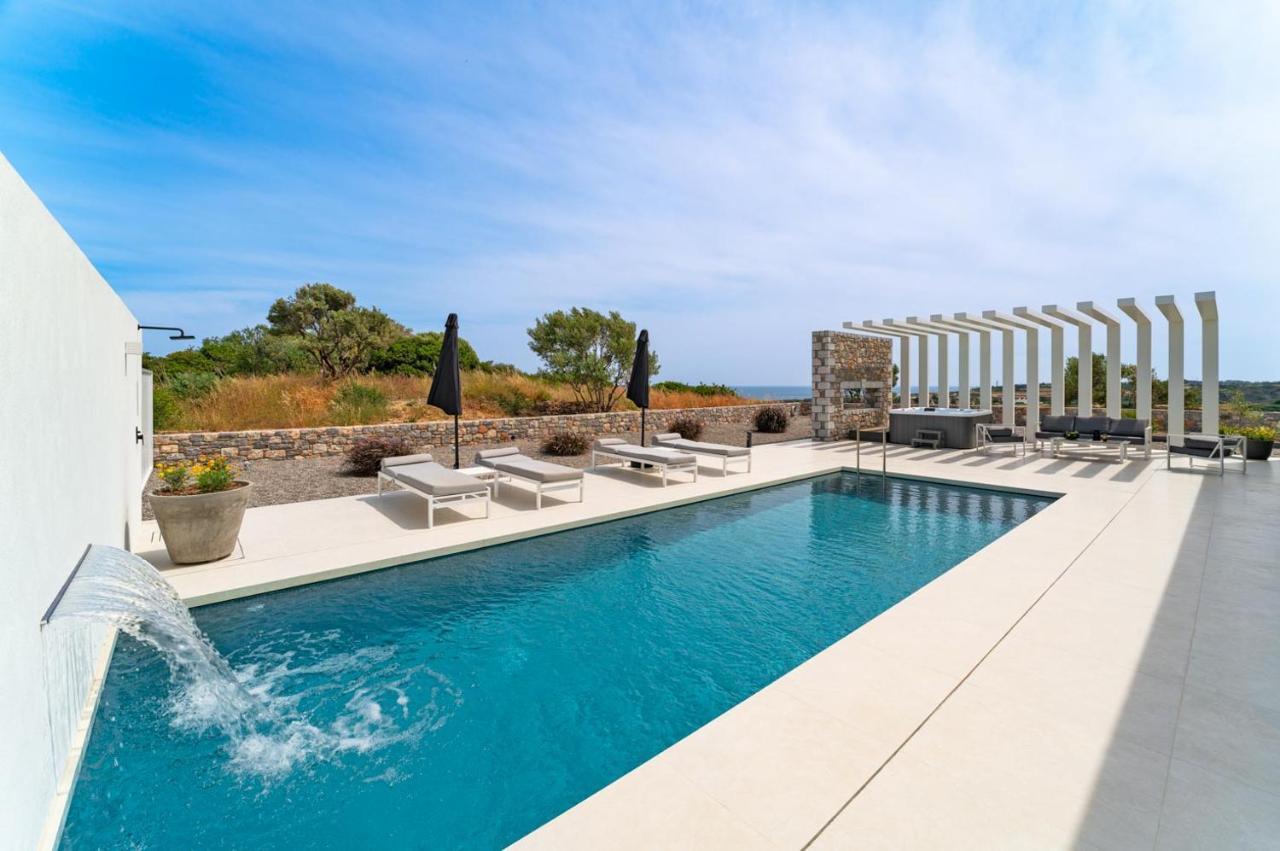 Amara Luxury Villas ลาคาเนีย ภายนอก รูปภาพ